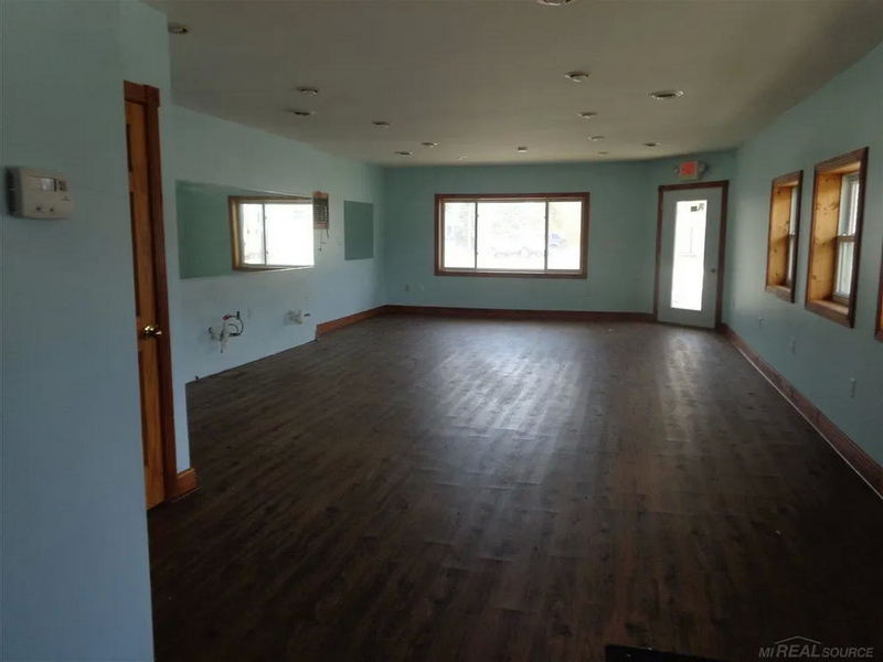 Sanilac Coffee (Coles Beachcomber Restaurant, Split Enz) - Real Estate Listing (newer photo)